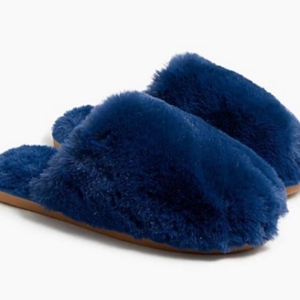 J.Crew Fuzzy Scuff Slippers, Blue size 6.5 / 7